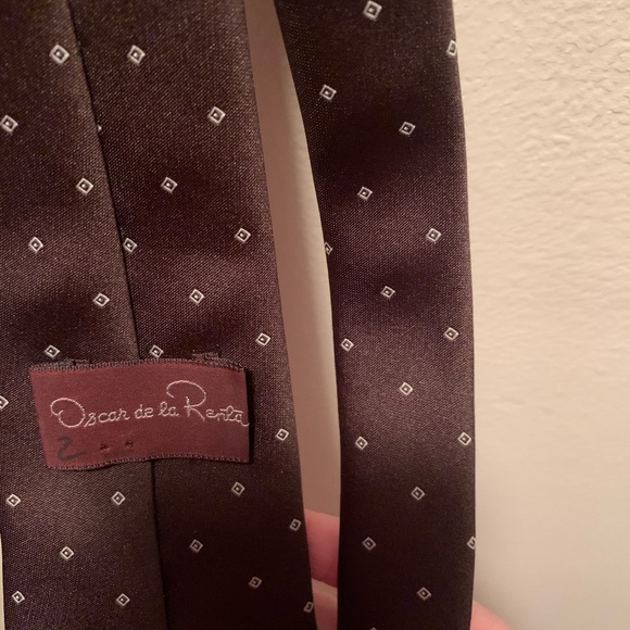 Oscar de la Renta Tie - Picture 6 of 7